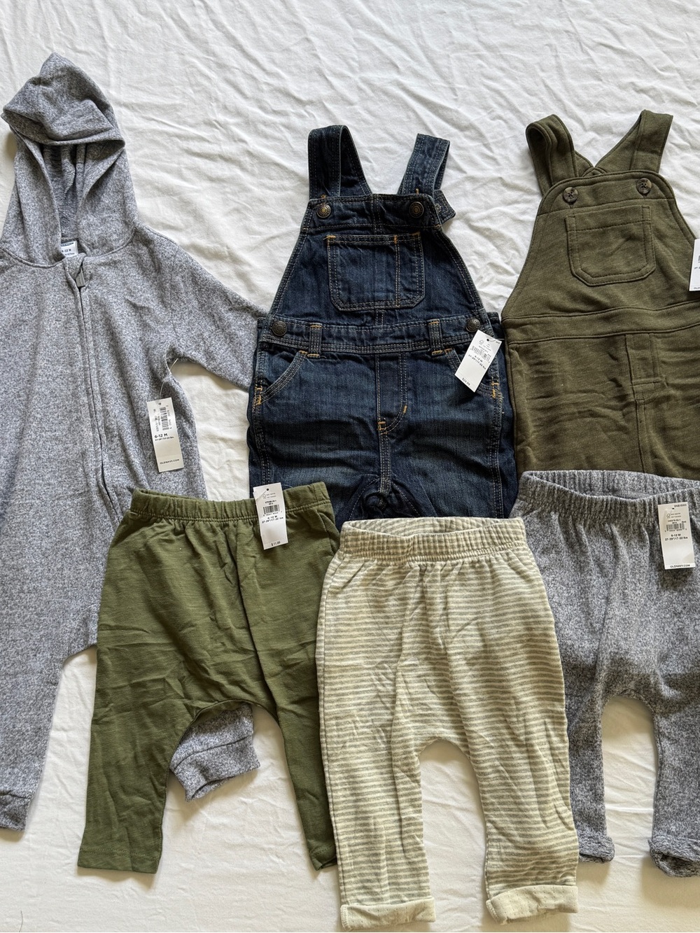 NWT Old Navy baby 6-12 month bundle